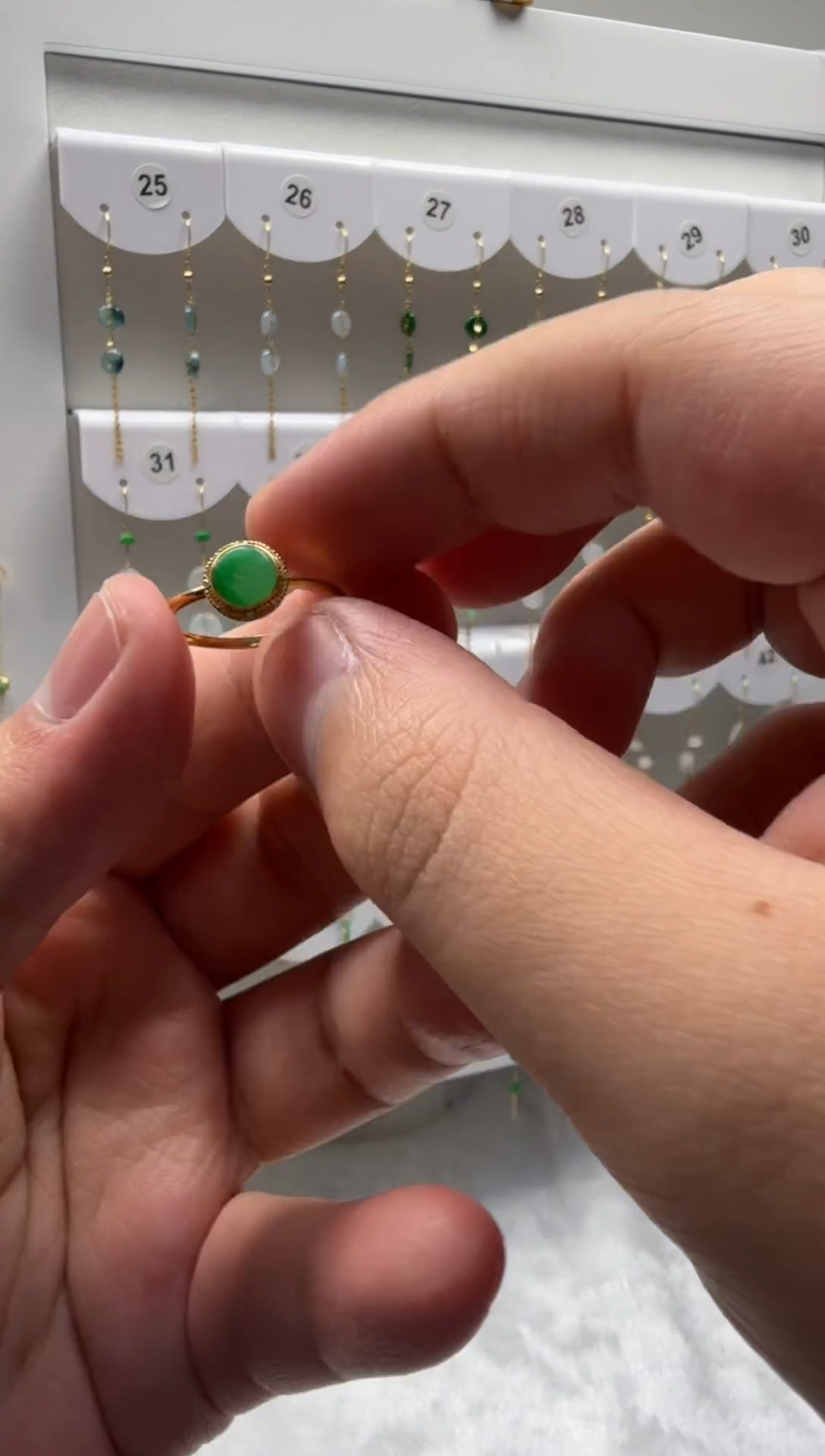 18K金镶嵌戒指翡翠缅甸天然翡翠a货