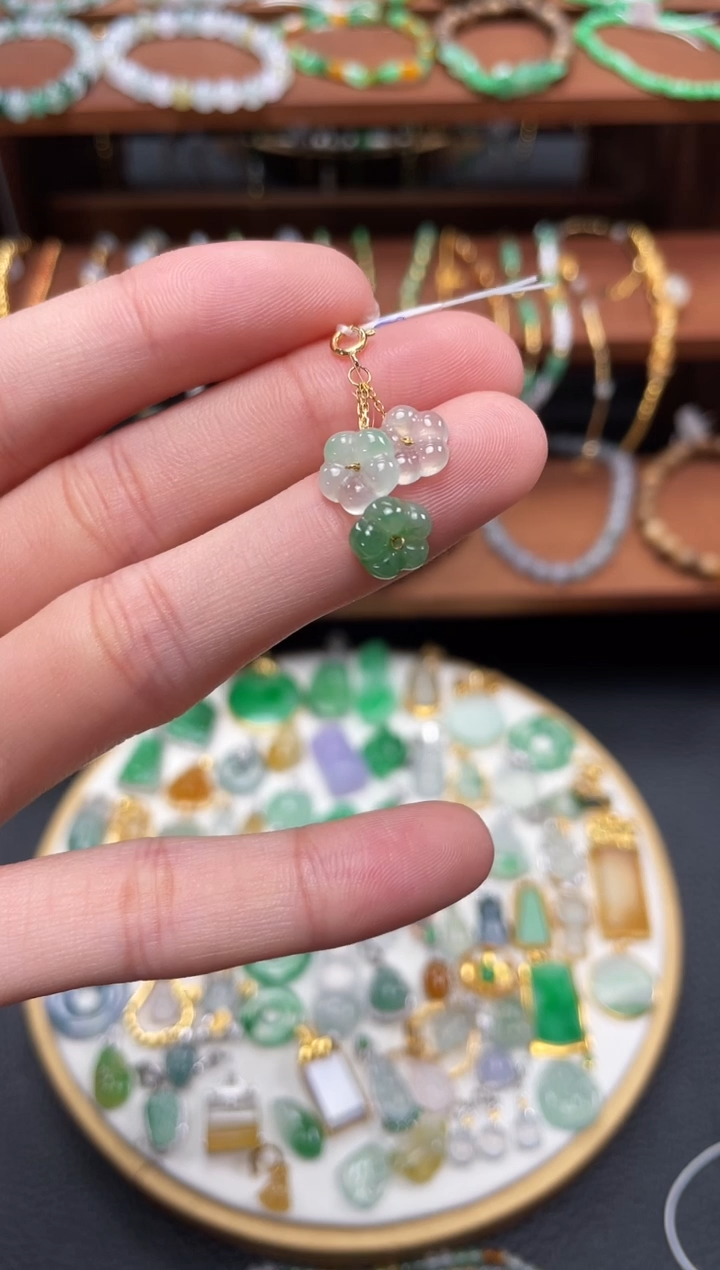 【闪购商品】翡翠吊坠(不含链)18K金镶嵌一个 JK539