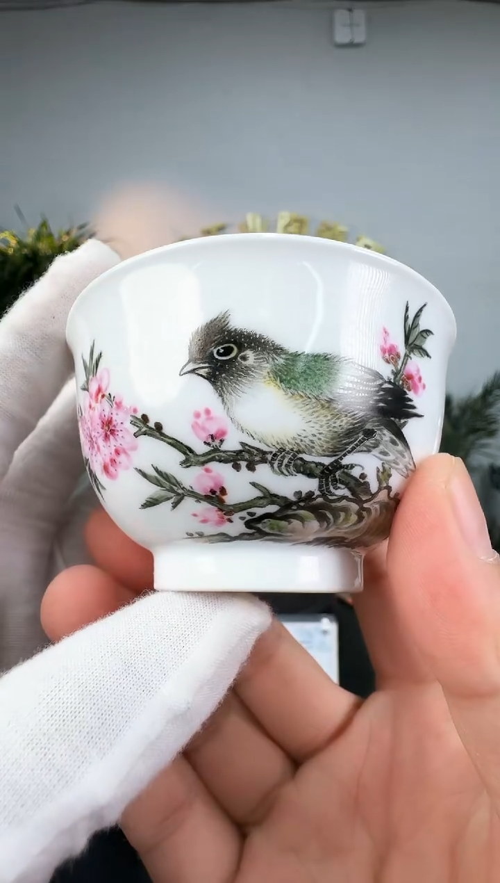 魏小毛老师《粉彩花鸟主人杯》带收藏证书