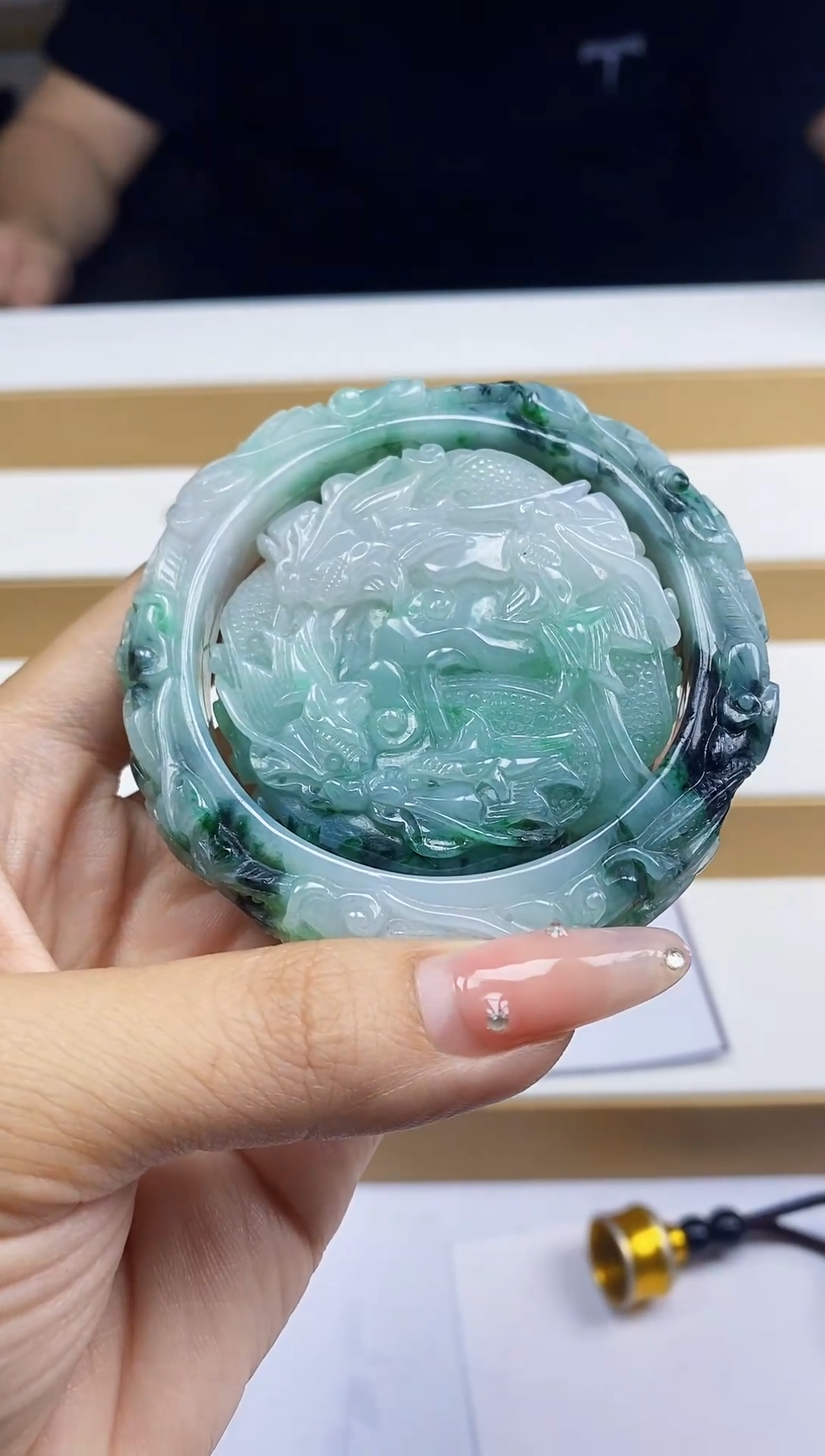 翡翠未镶嵌颈饰 翡翠A货