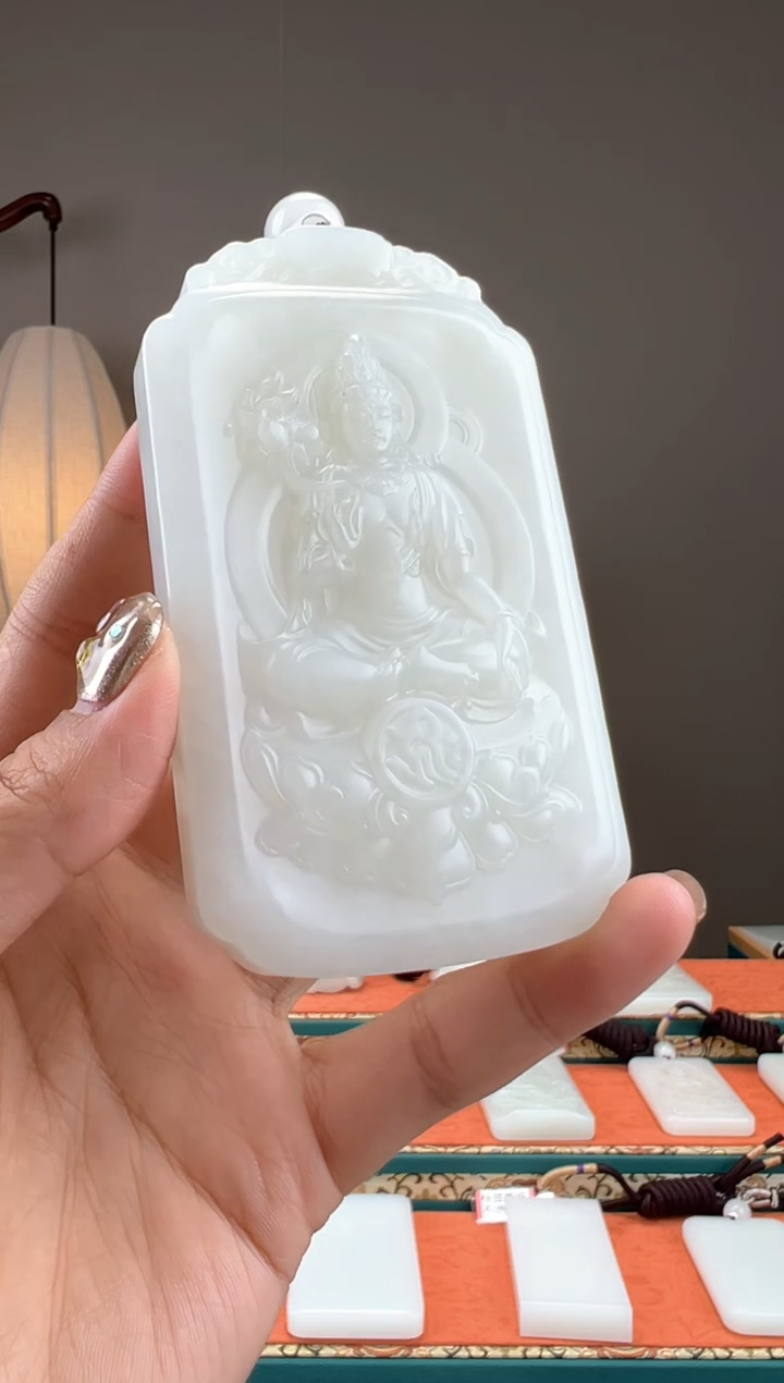 【闪购商品】和田玉颈饰未镶嵌1