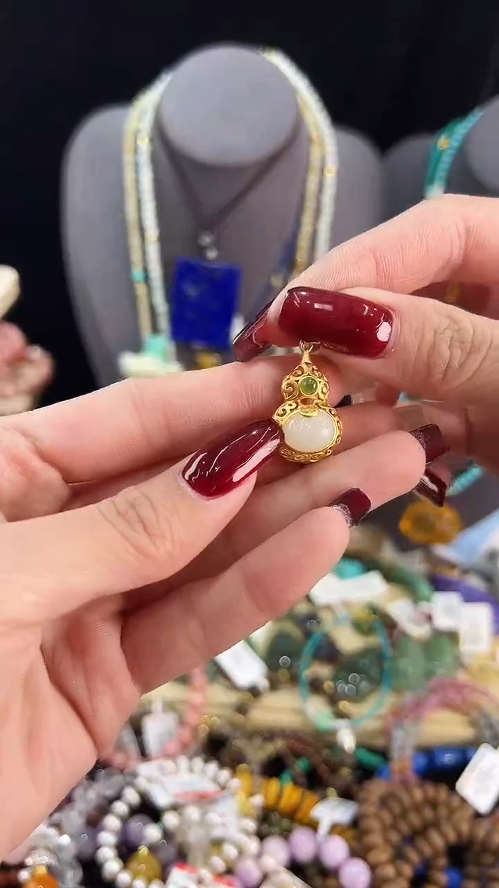 【闪购商品】和田玉颈饰银S925镶嵌吊坠