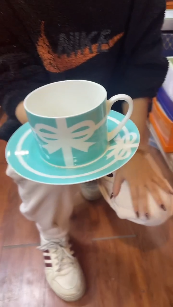 杯鸿辉家品牌瓷器，京东包邮！