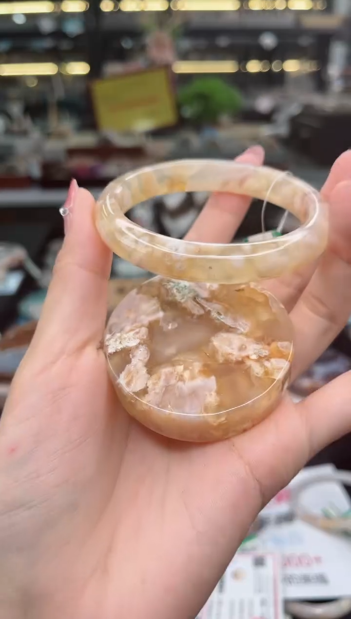 【闪购商品】石英质玉手镯未镶嵌55圈口（赠品镯心）3507025