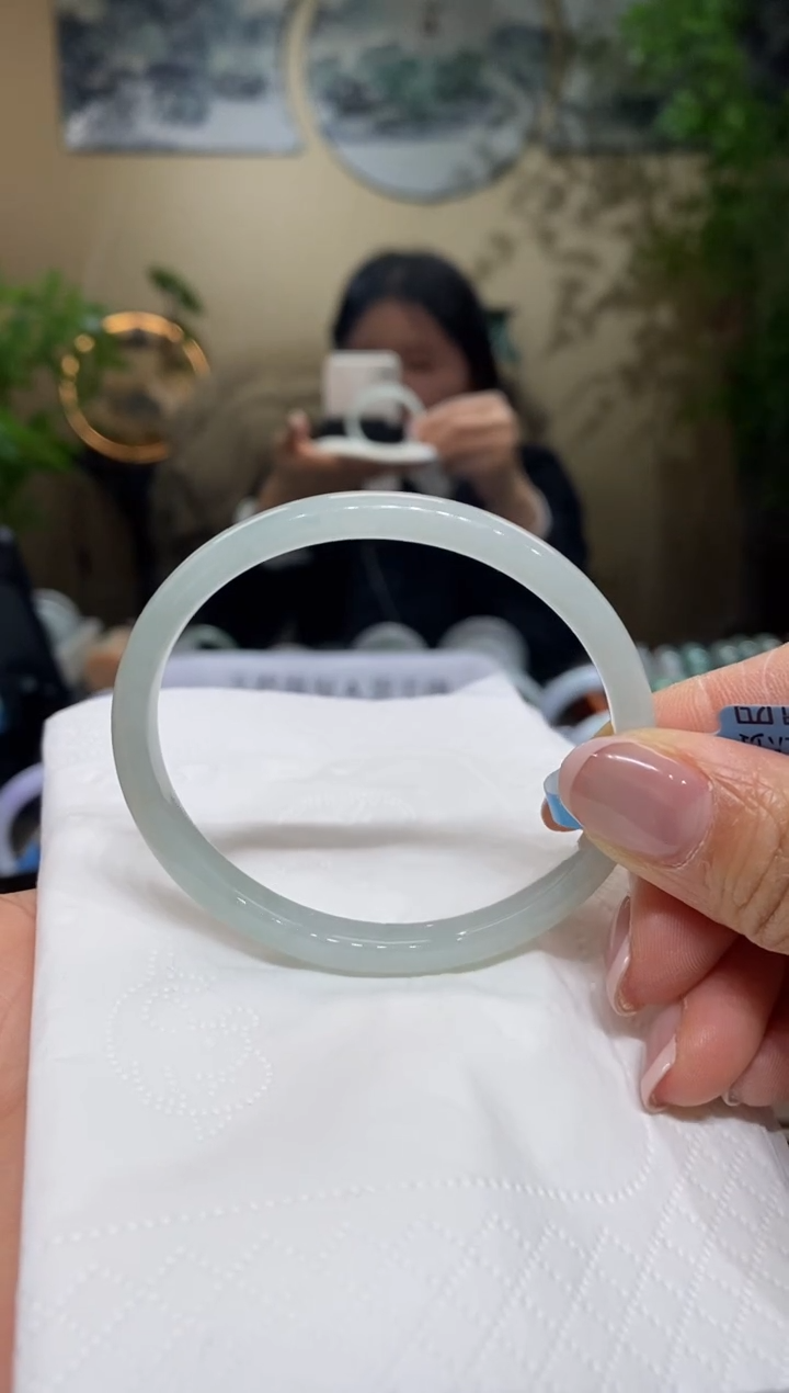 【闪购商品】翡翠手镯未镶嵌翡翠