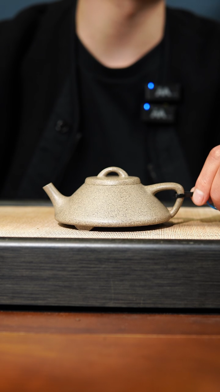 【闪购商品】紫砂茶壶大水潭豆碧绿，130cc