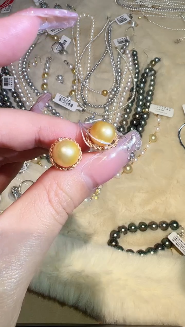 【闪购商品】海水珍珠耳钉18K金镶嵌金珠麻花耳钉zzxm