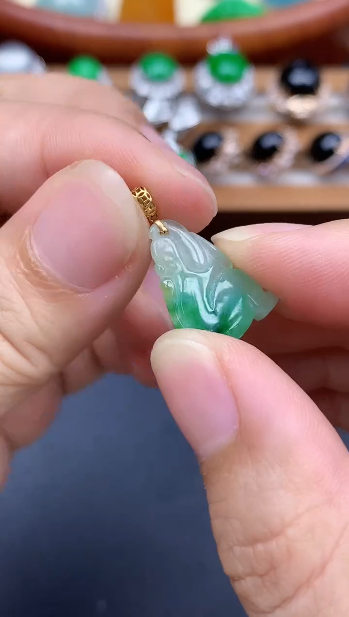 颈饰18K金镶嵌翡翠190-中国好珍宝