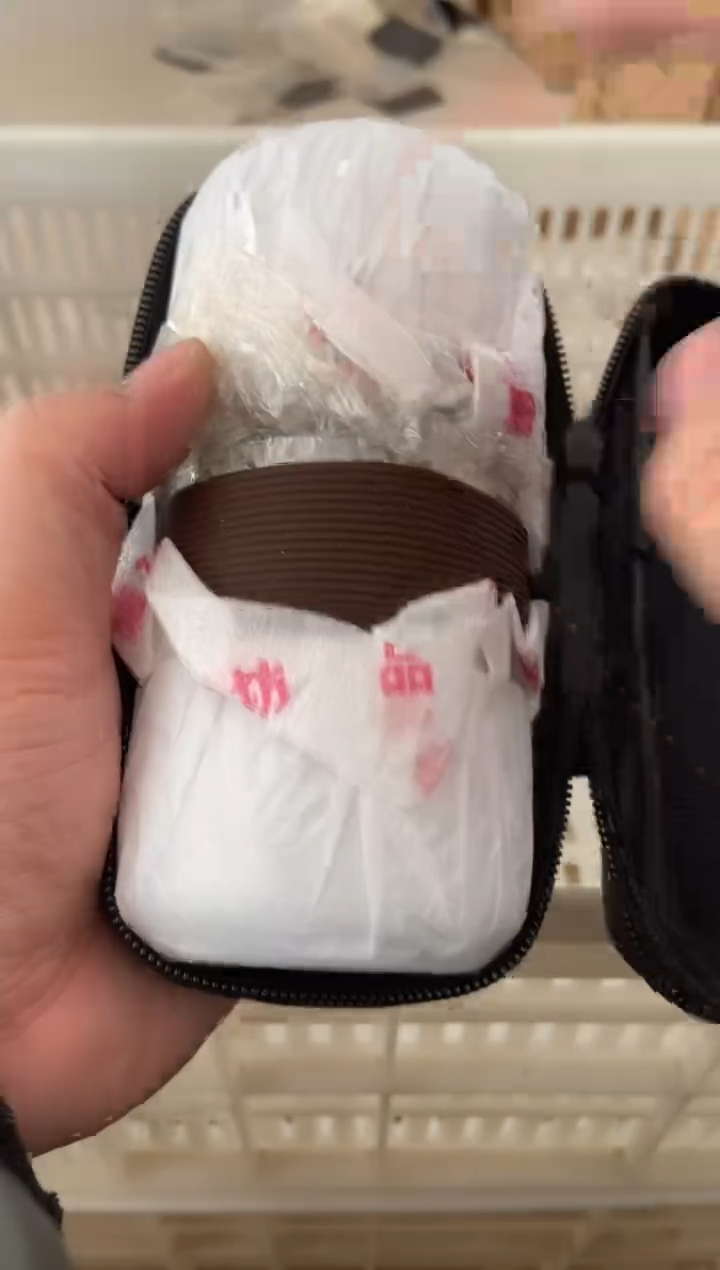 杯无运费险有瑕疵的摄影的产品有使用过的痕迹有点脏介意勿拍