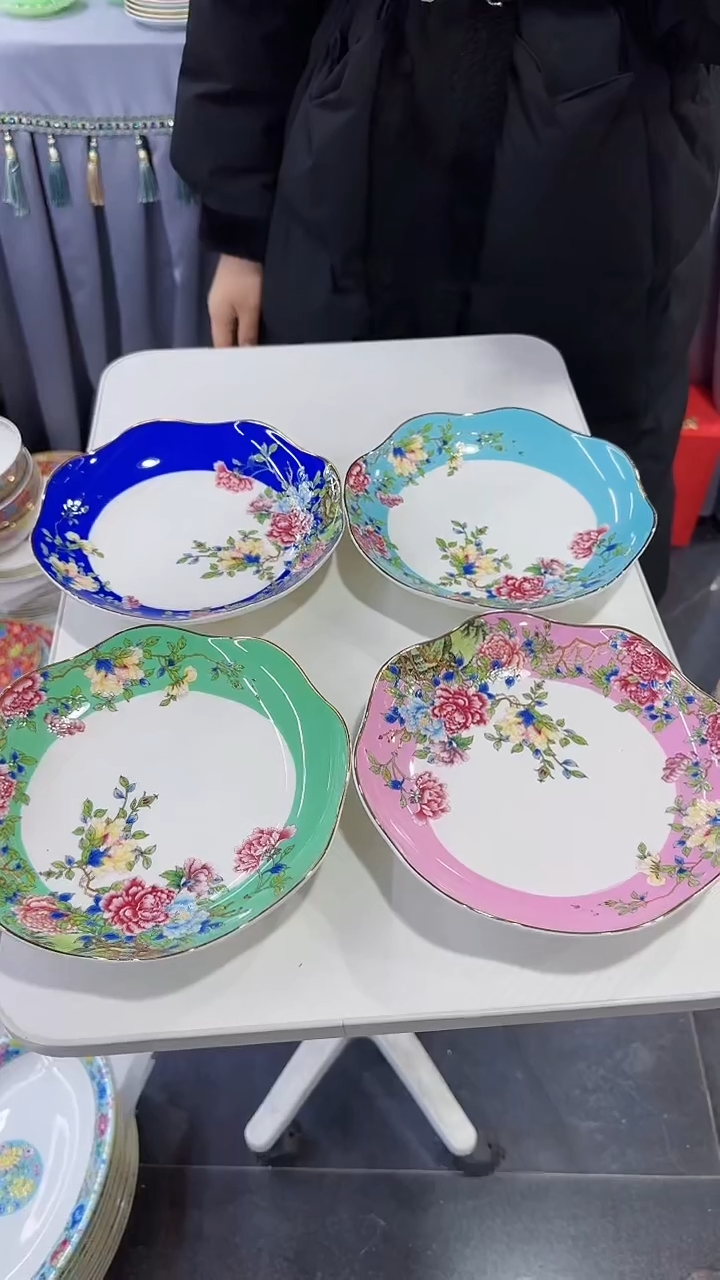 【闪购商品】瓷片景德镇花口盘4个