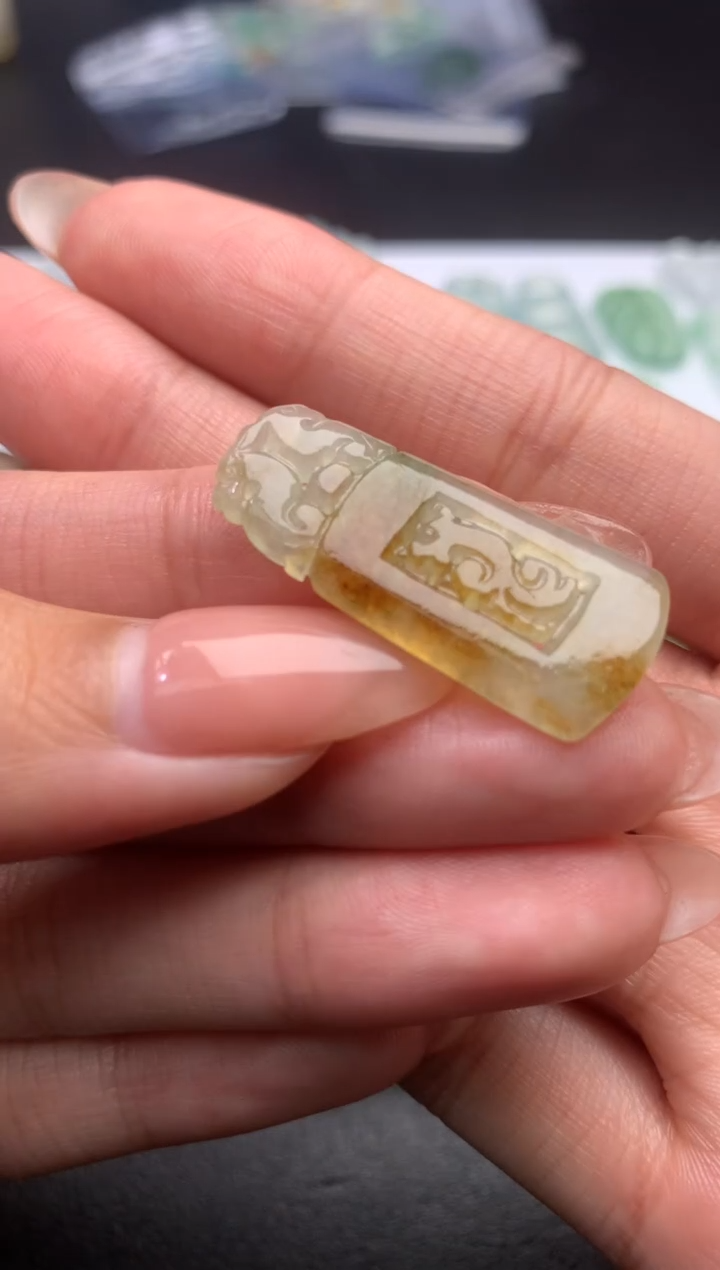 【闪购商品】定制翡翠未镶嵌毛货