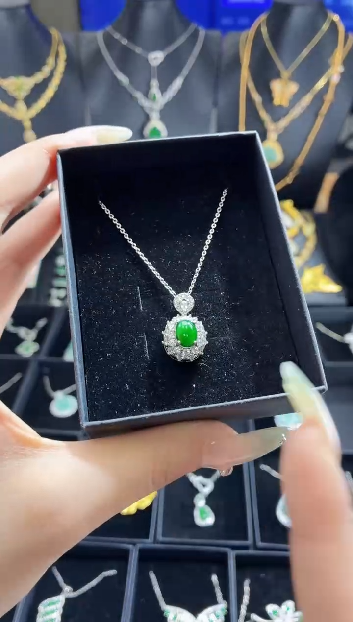 翡翠未镶嵌吊坠(不含链)天然翡翠a货 多样性发其一