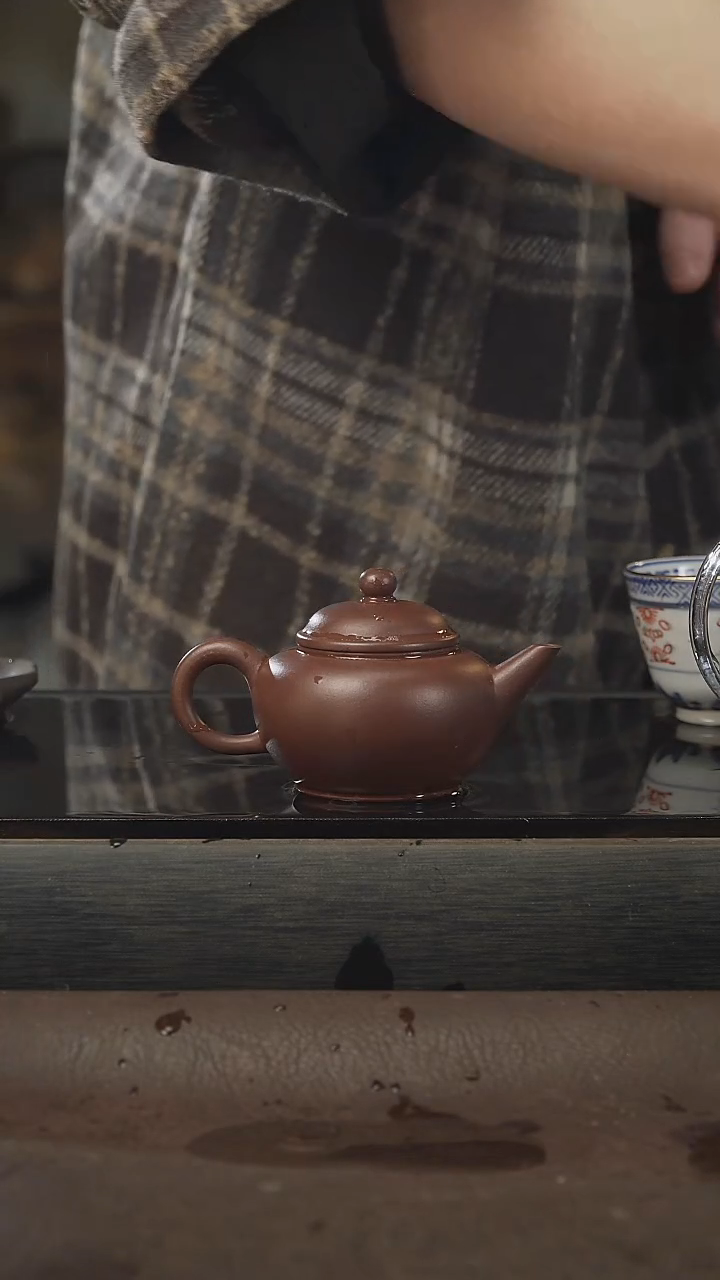茶壶紫砂蓝****记水平，老紫泥，90cc