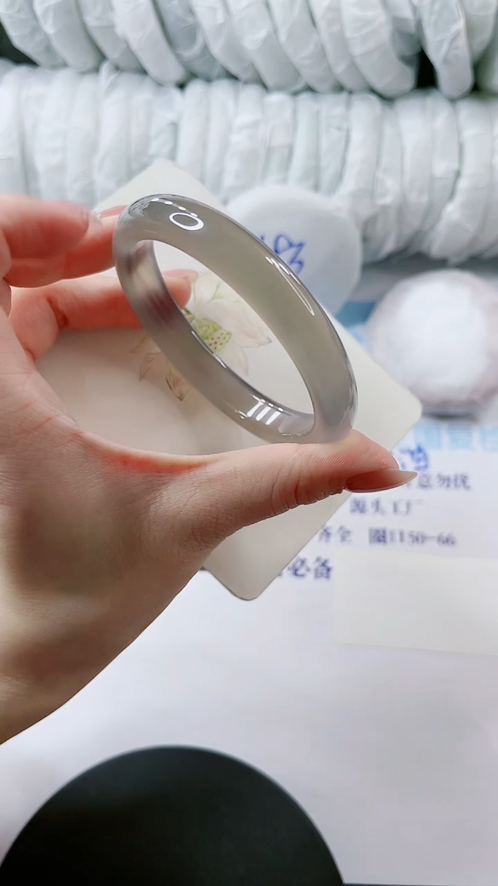 【闪购商品】石英质玉手镯未镶嵌多样性发货V287