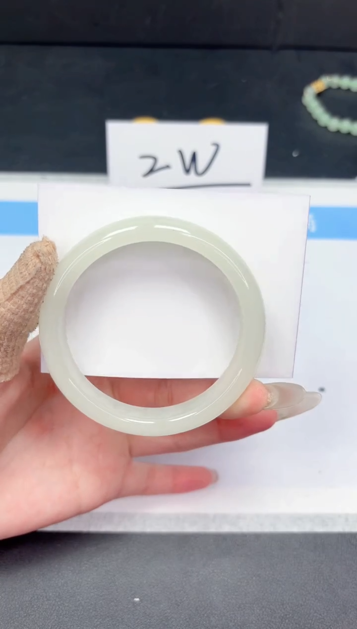 【闪购商品】石英质玉手镯未镶嵌165-59.5