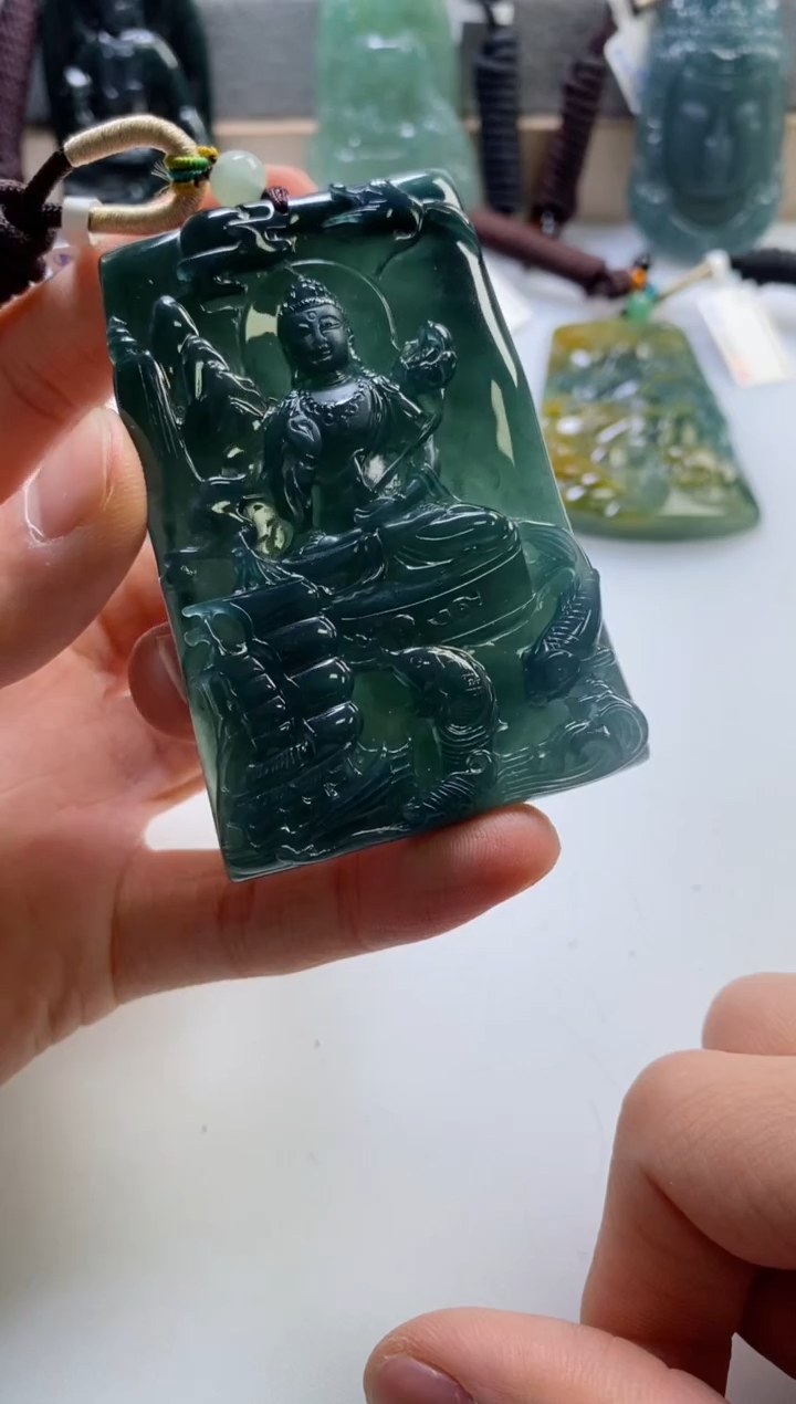 【闪购商品】翡翠挂件未镶嵌          