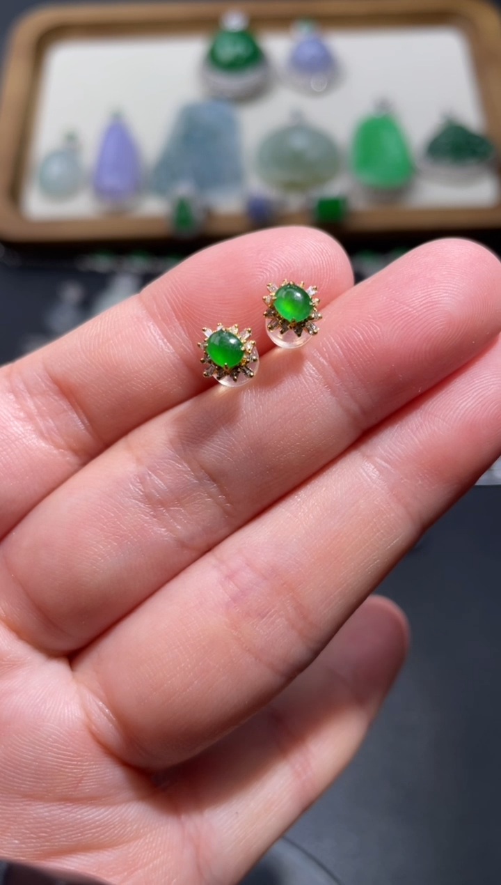 【闪购商品】翡翠耳饰18K金镶嵌18..........