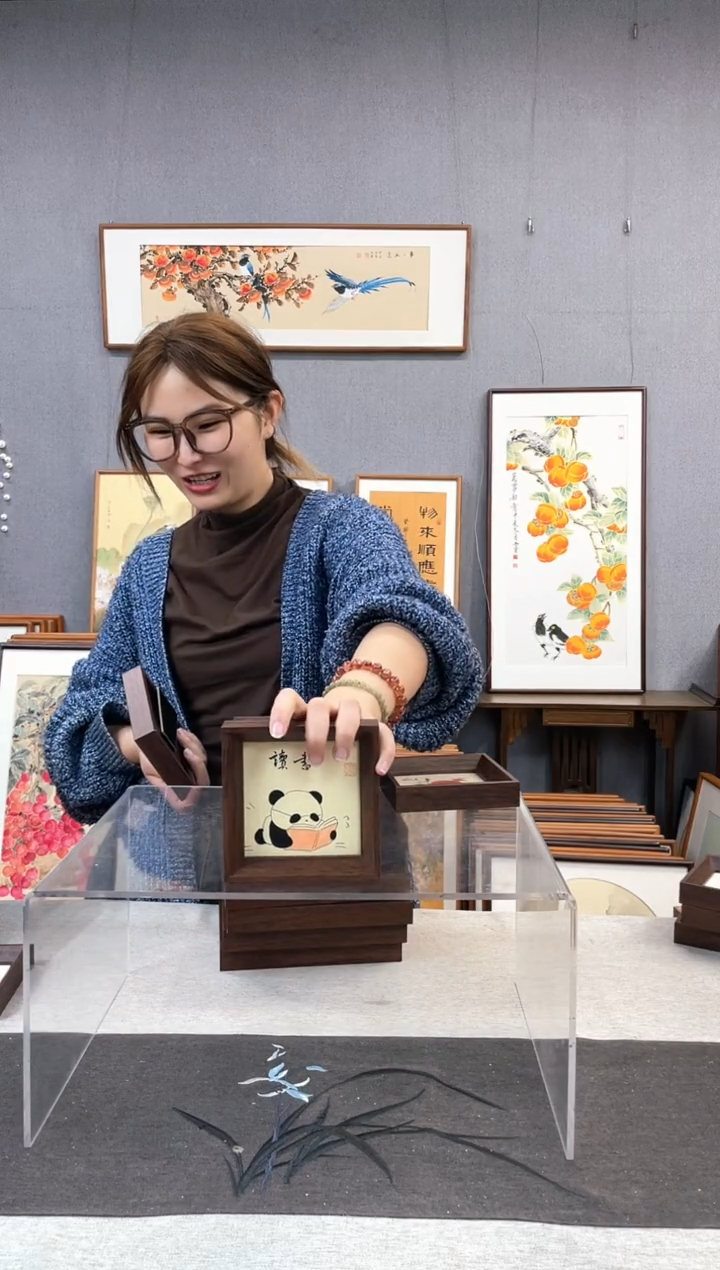 【闪购商品】国画5寸-小摆台作品-读书