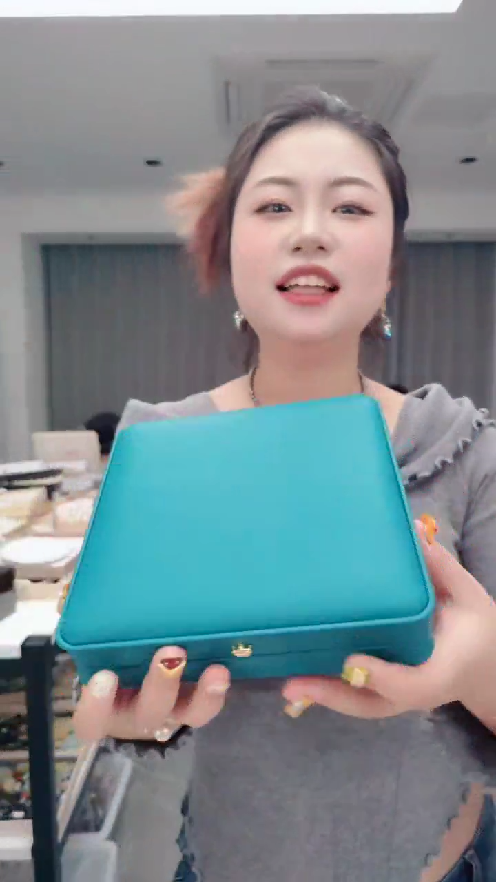 羽毛1207绿色盒子