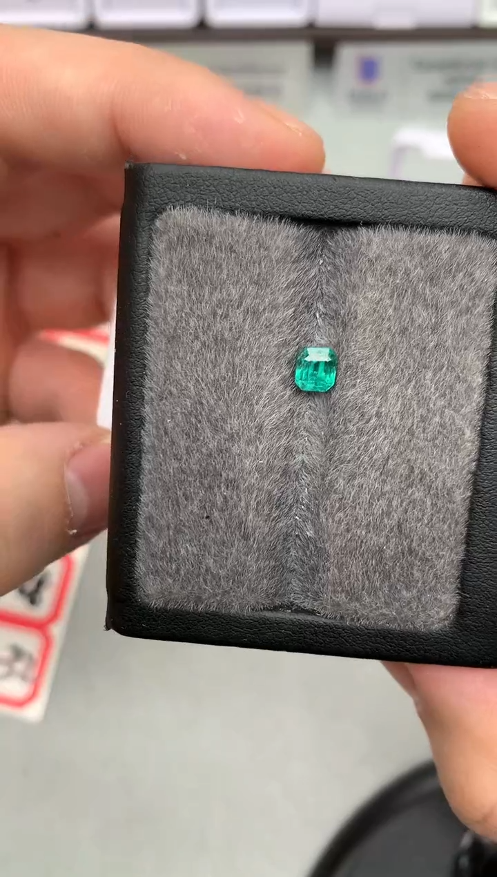 【闪购商品】祖母绿裸石未镶嵌15-11 祖母绿裸石