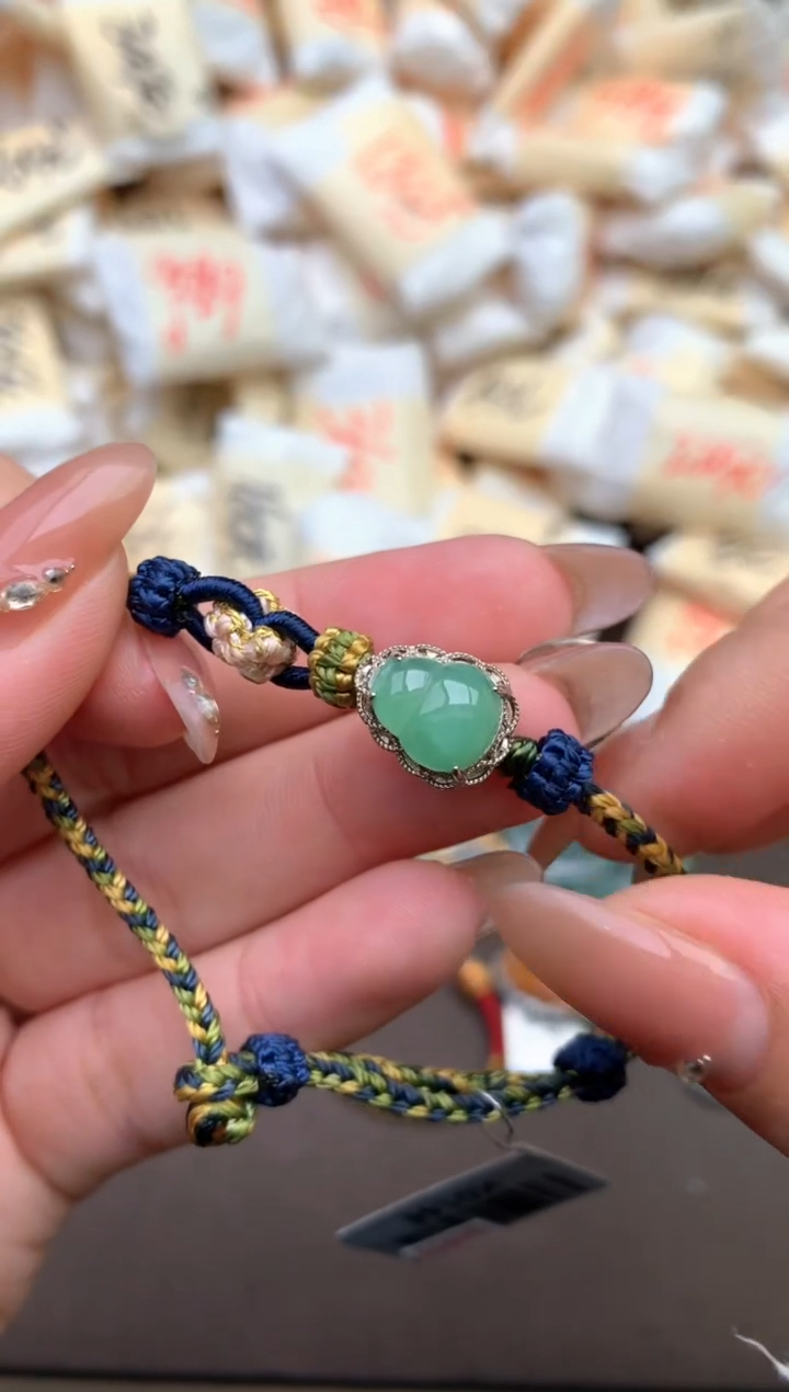 【闪购商品】未镶嵌翡翠手绳—