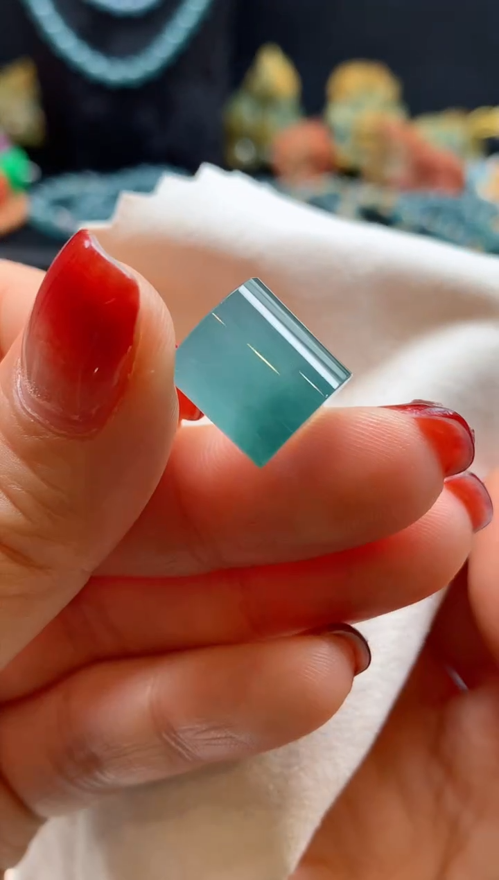 【闪购商品】翡翠颈饰未镶嵌1018055339