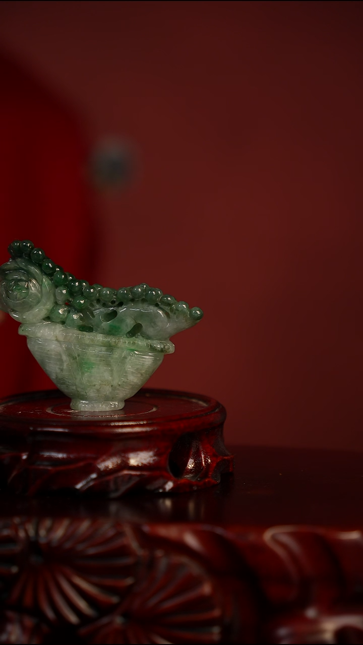 未镶嵌摆件翡翠花篮