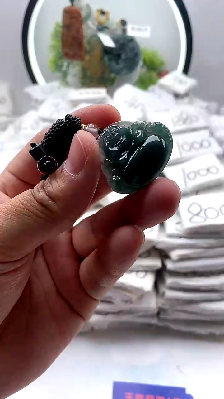 【闪购商品】翡翠颈饰未镶嵌佛公2