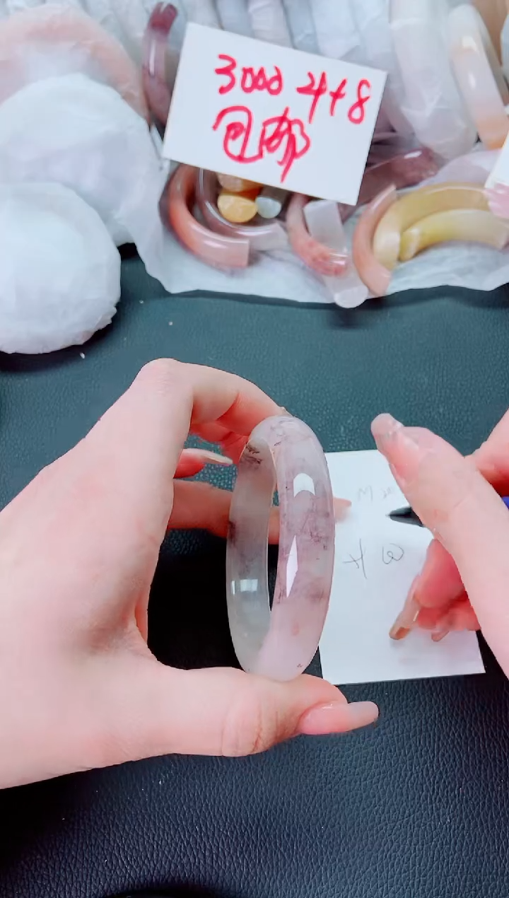 【闪购商品】石英质玉手镯未镶嵌M206-59-60