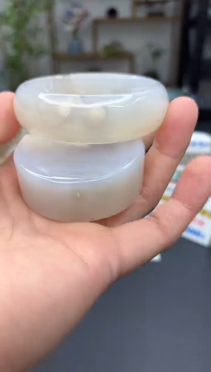 【闪购商品】石英质玉手镯未镶嵌A101(61圈赠送镯心)