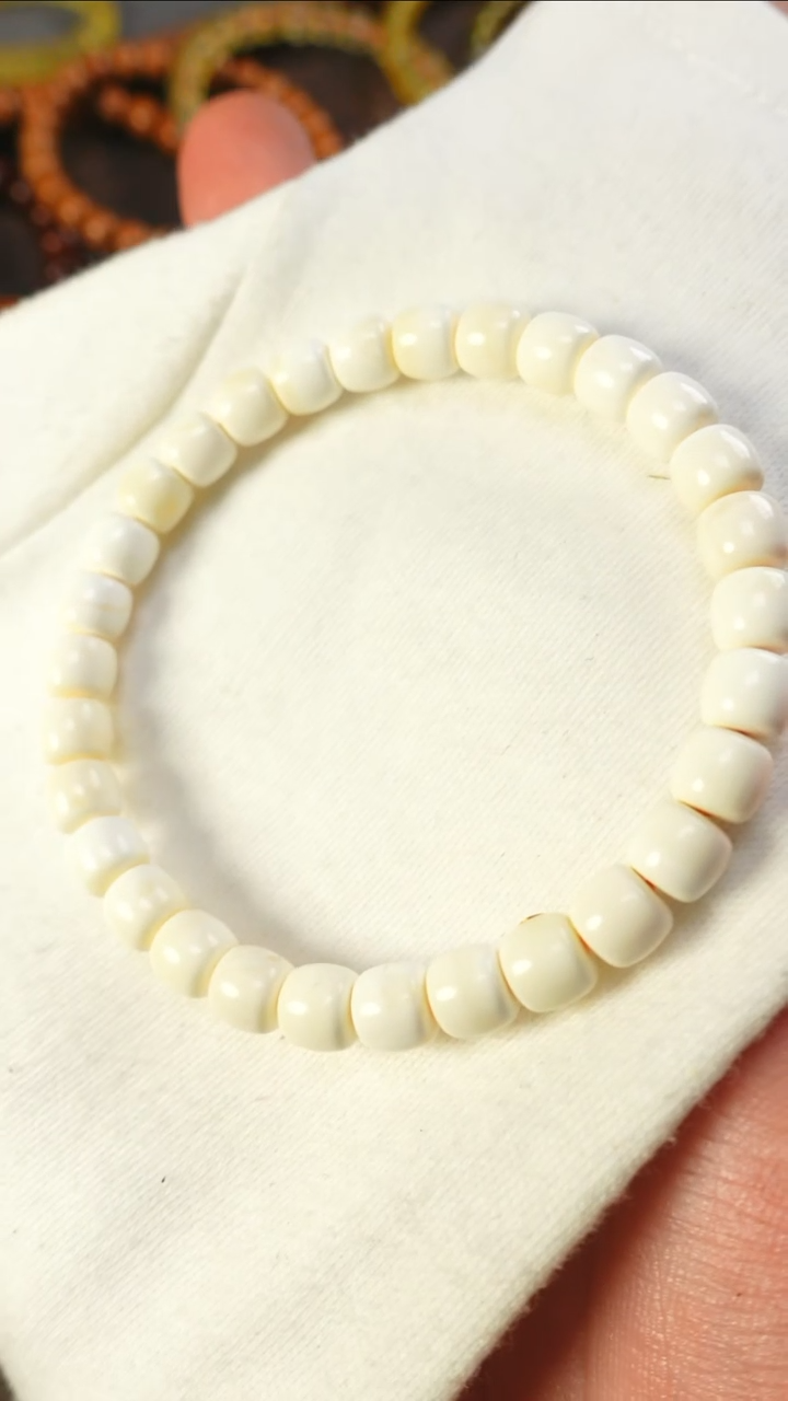 【闪购商品】蜜蜡手链未镶嵌2238 7mm黑金双标