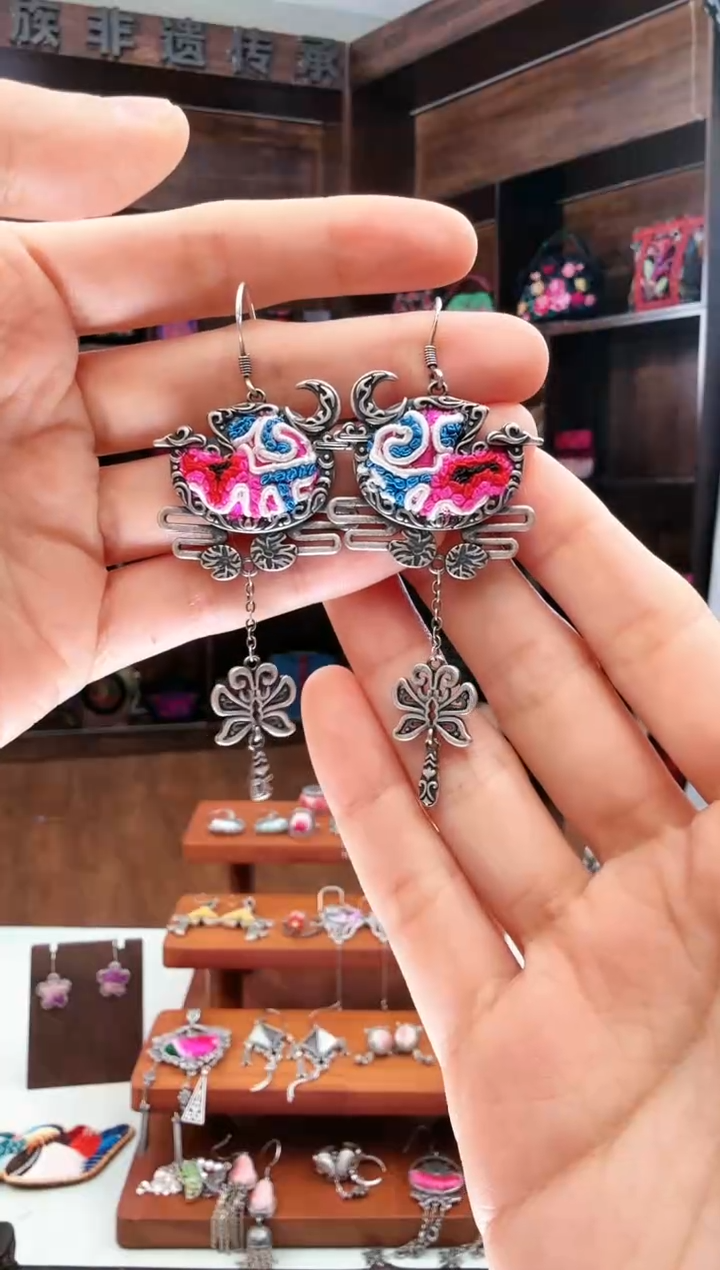 【闪购商品】织绣76蚩梦苗族古绣