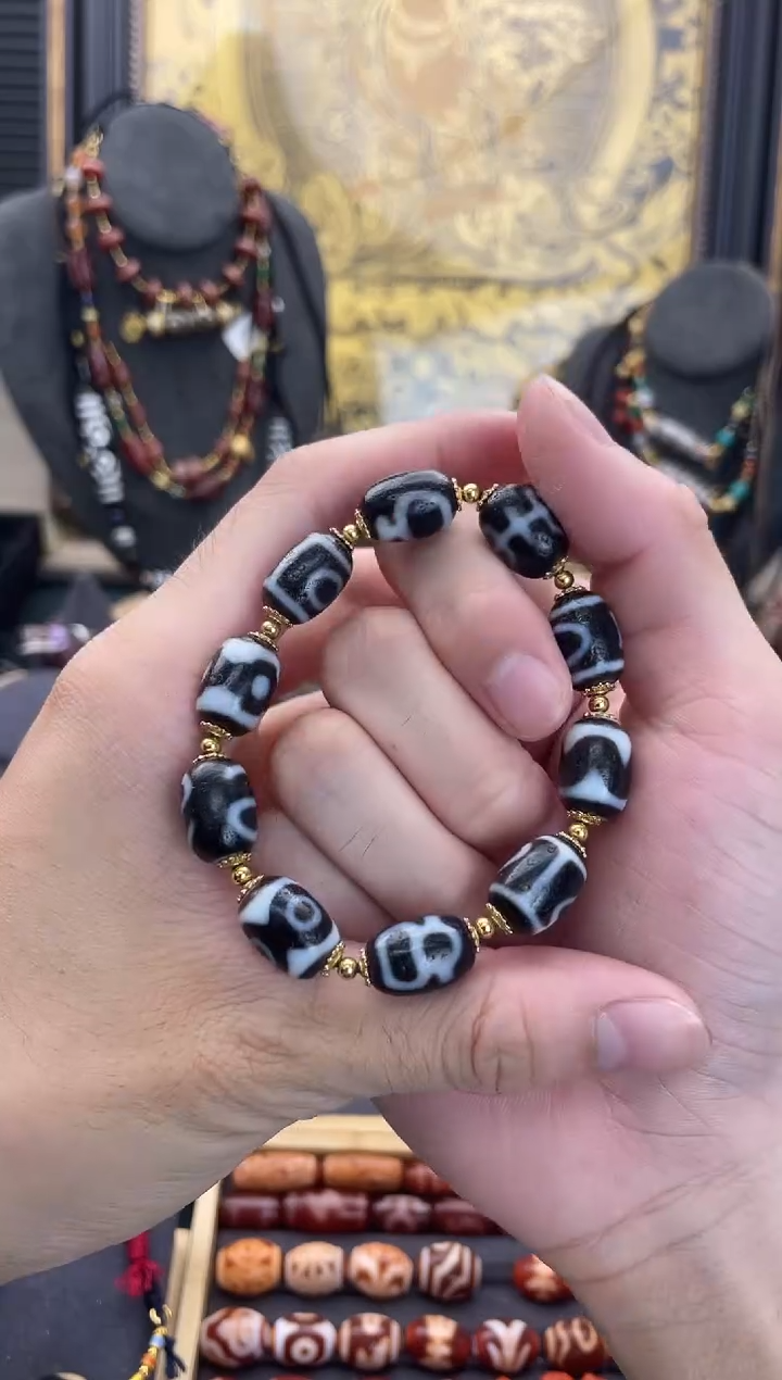 玛瑙/玉髓颈饰未镶嵌精品天缘极致黑白多宝手串