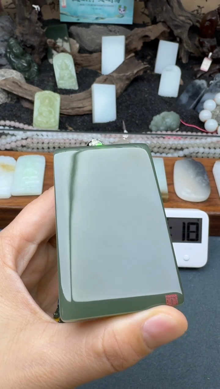 和田玉未镶嵌颈饰2