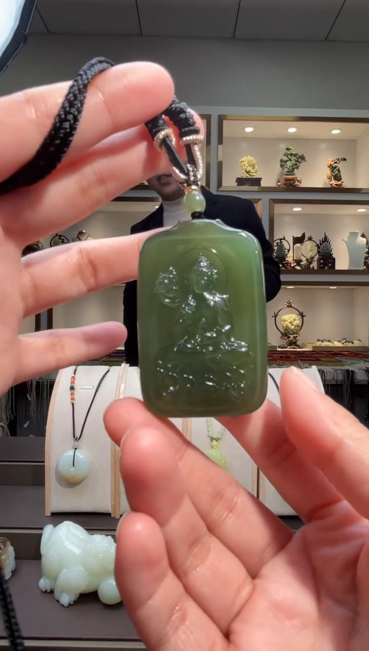 颈饰未镶嵌和田玉苏