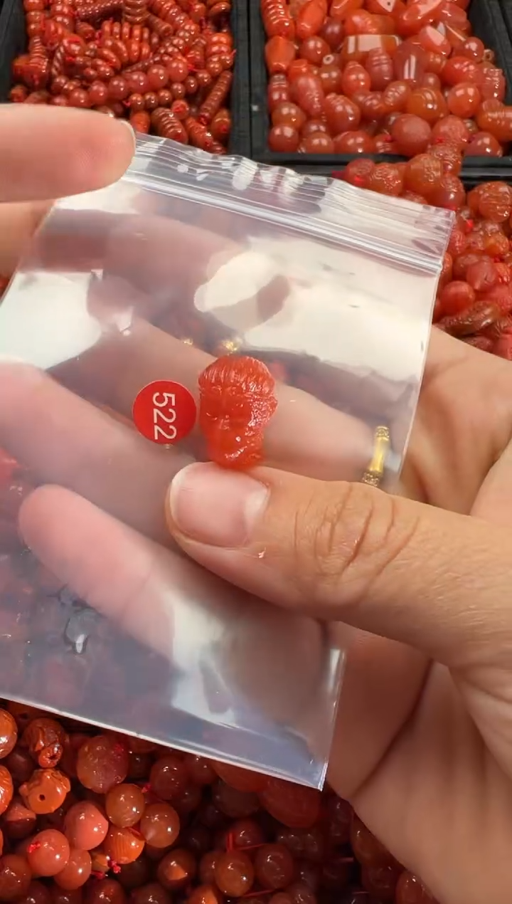 【闪购商品】南红玛瑙颈饰未镶嵌1