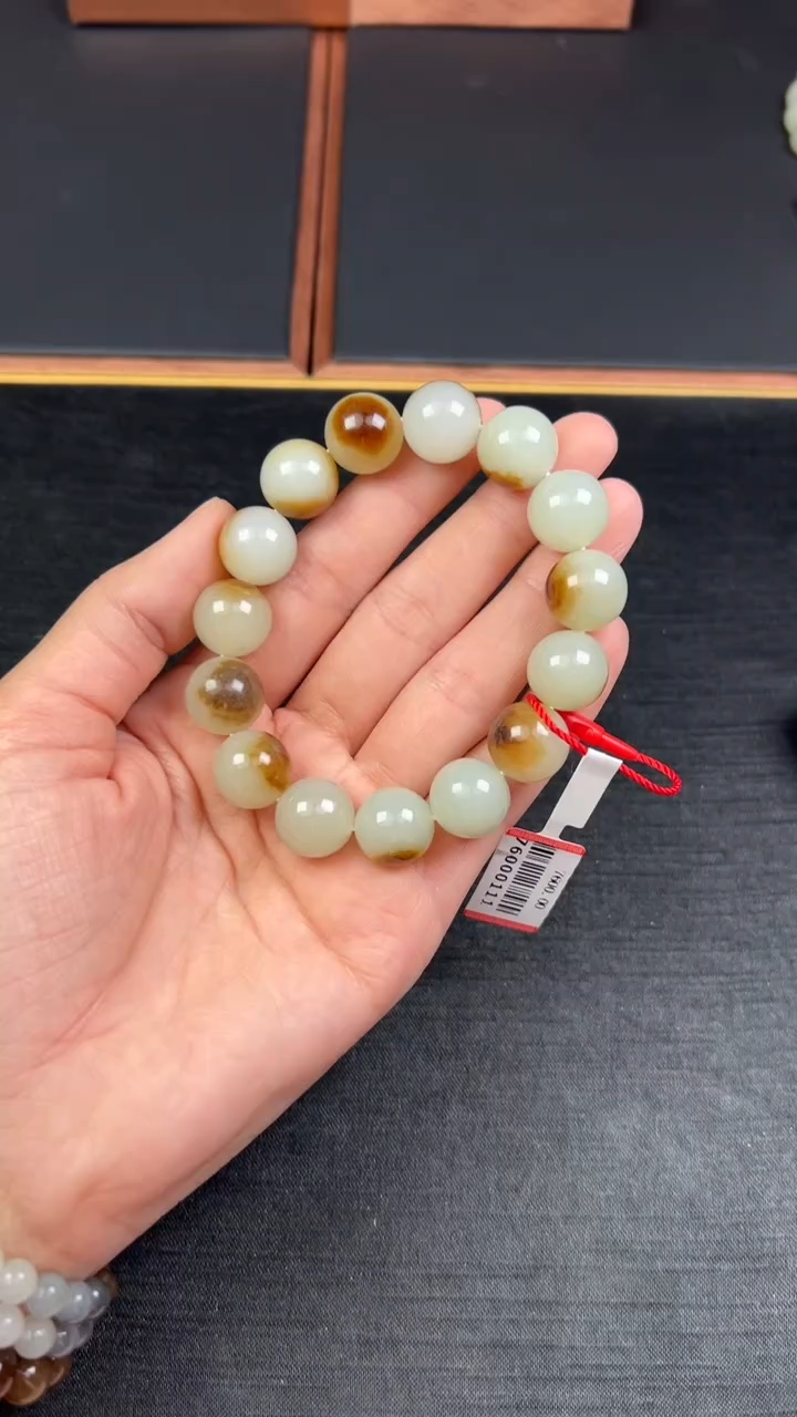 【闪购商品】和田玉手串未镶嵌且末金山微色差卡14