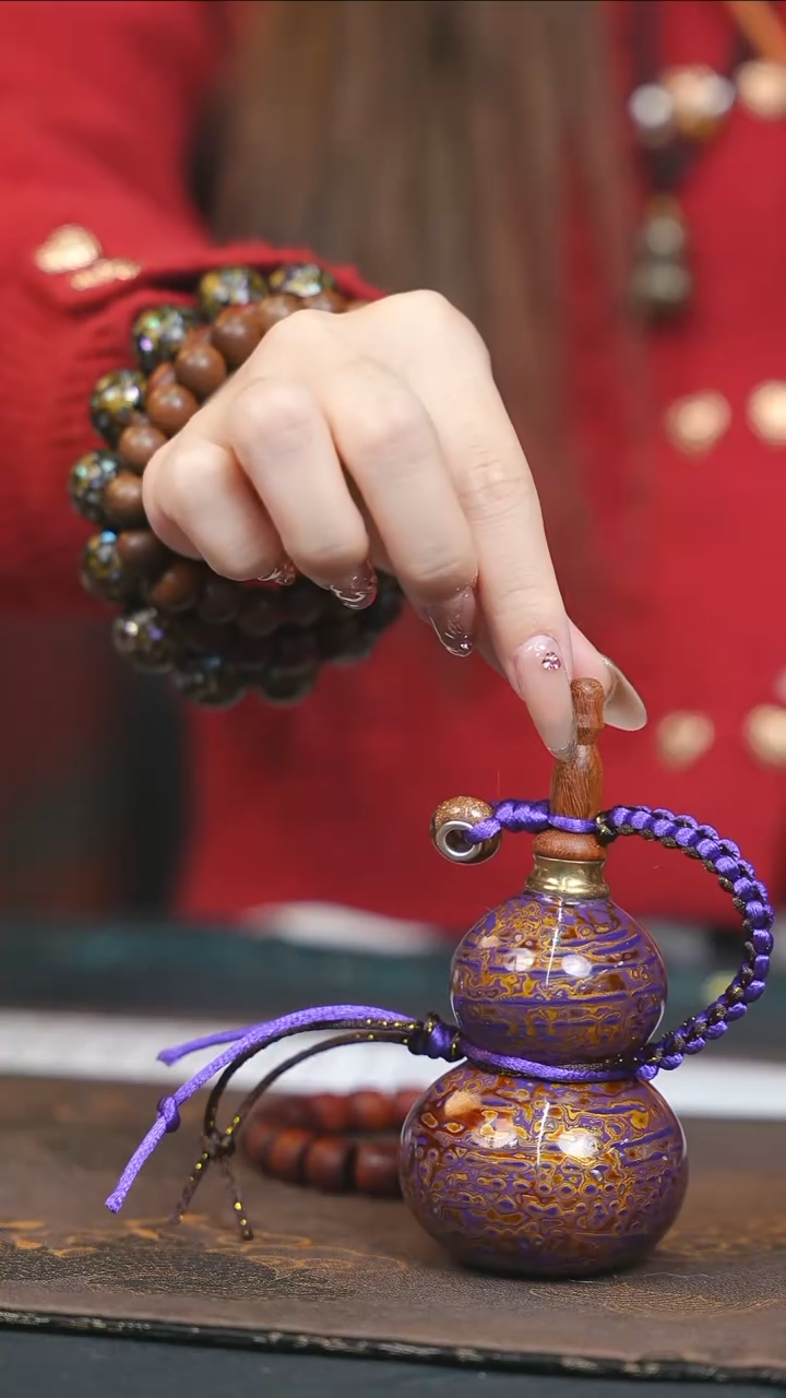 【闪购商品】WF231大漆精致小手捻(开口）