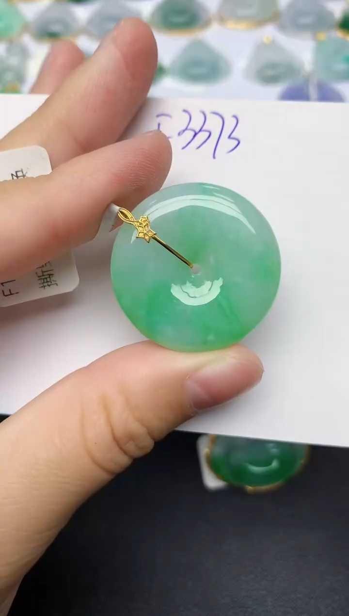 颈饰18K金镶嵌翡翠天然缅甸A货翡翠百元以上9元证书费自理