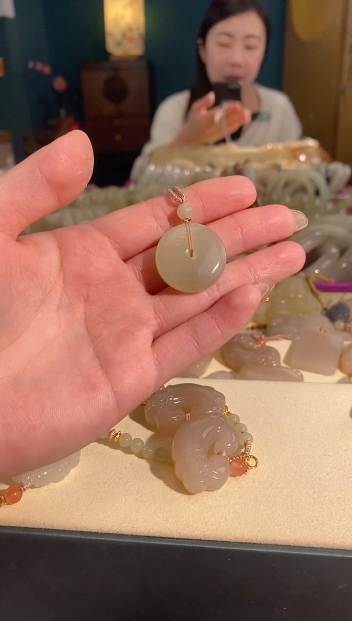 【闪购商品】和田玉吊坠未镶嵌吊坠