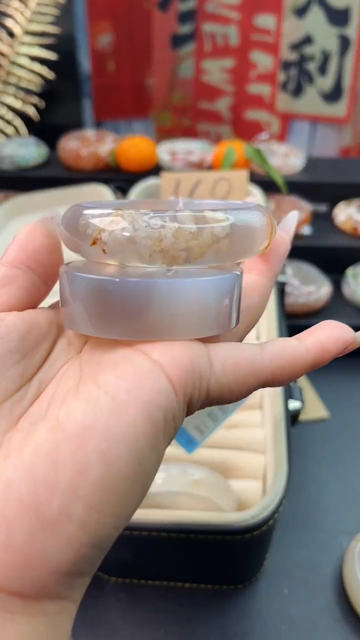 【闪购商品】石英质玉手镯未镶嵌赠送镯心（59圈口）