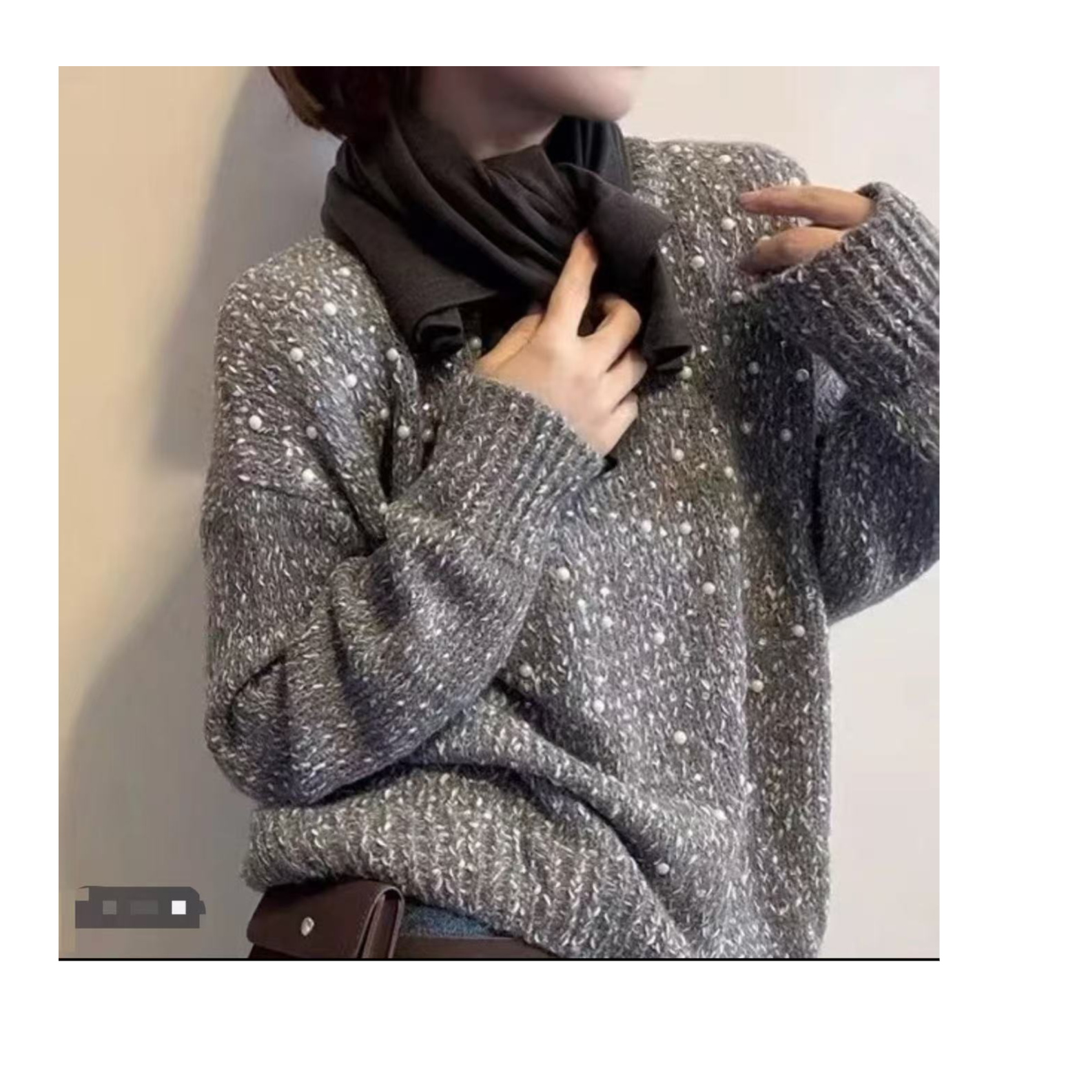 【峥儿】《闪耀秘境》两色圆领手缝珍珠亮片时尚气质针织衫～1235
