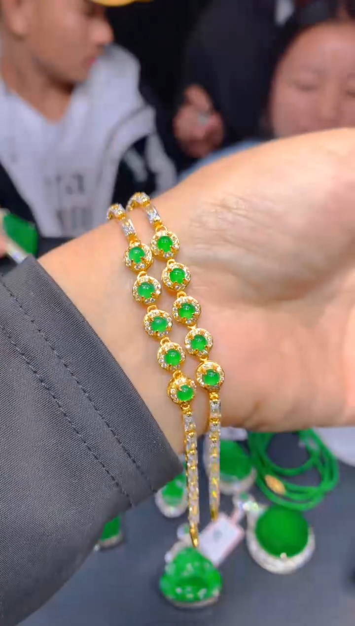 【闪购商品】定制翡翠未镶嵌195多样性发货（发其一）