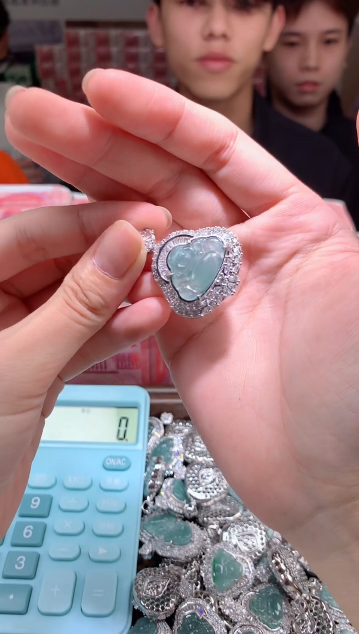 【闪购商品】翡翠颈饰未镶嵌天然A货翡翠-多样性发货