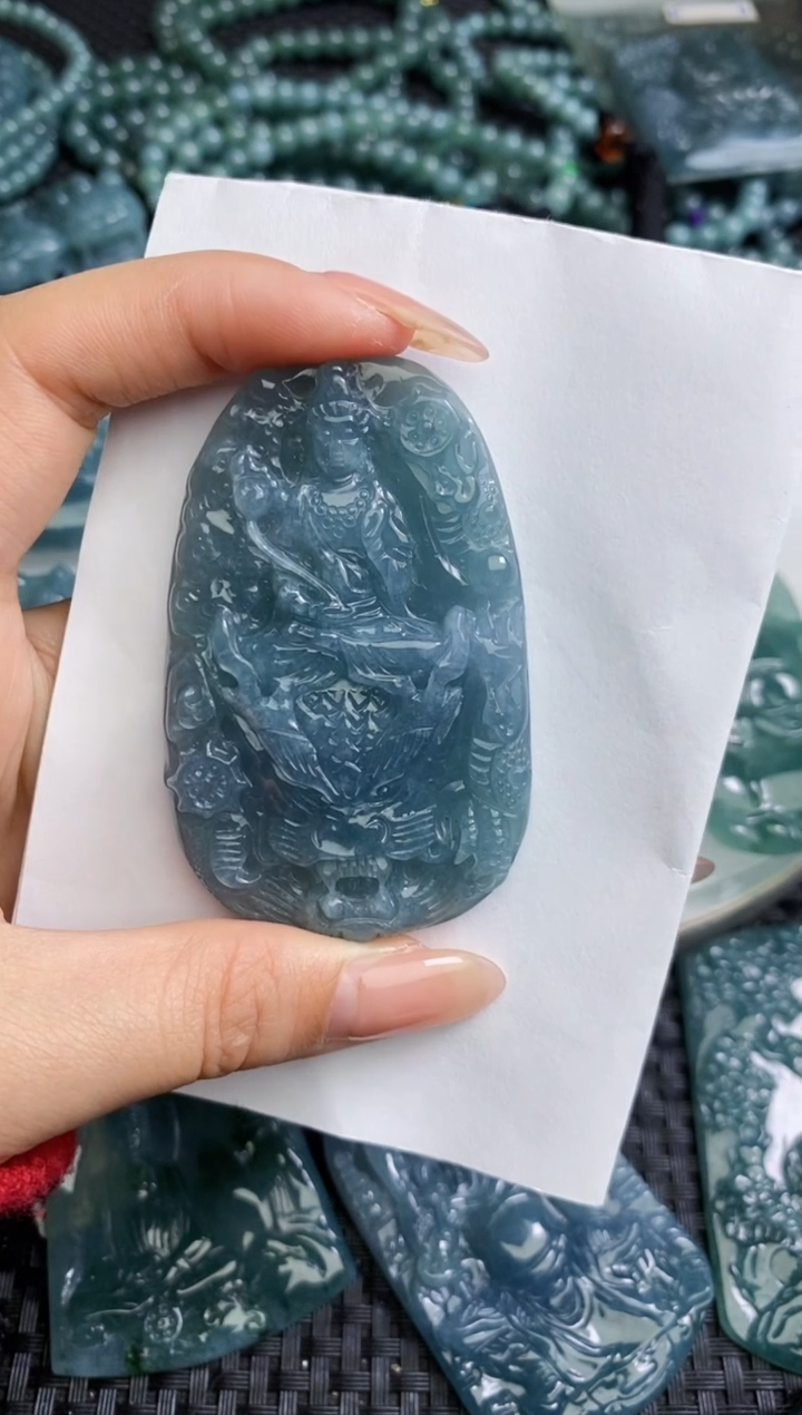 【闪购商品】翡翠颈饰未镶嵌111111111