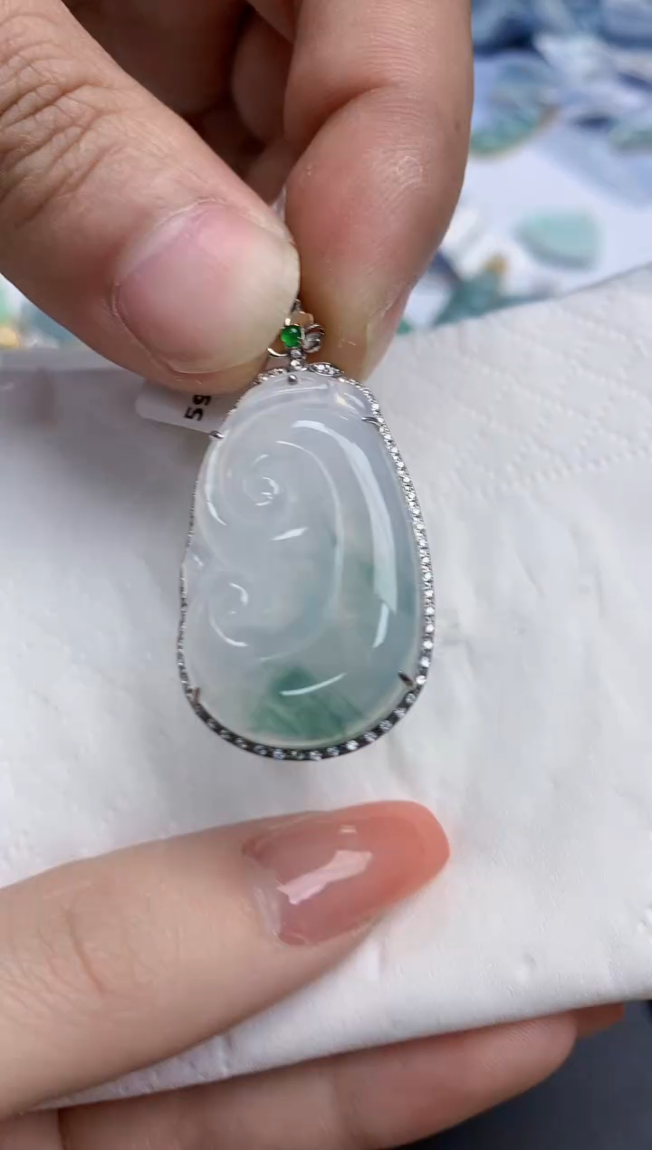 【闪购商品】翡翠颈饰18K金镶嵌天然缅甸翡翠A货