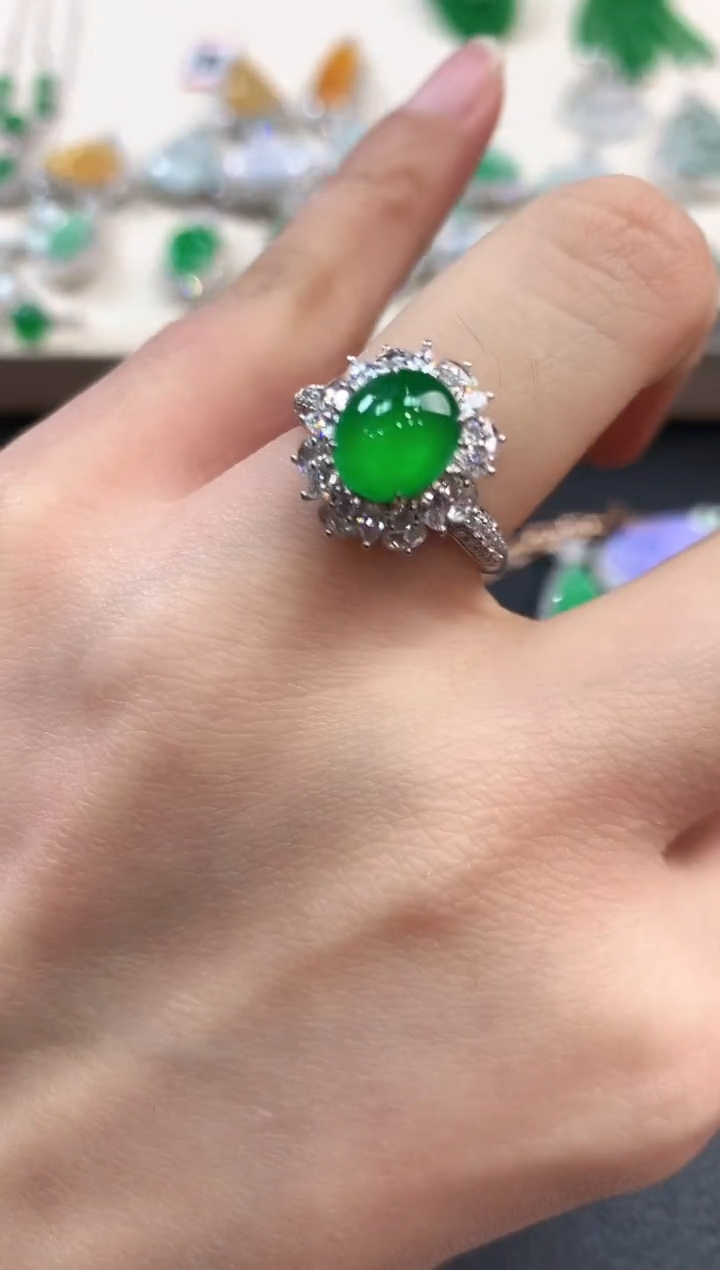 【闪购商品】翡翠戒指18K金镶嵌b135       