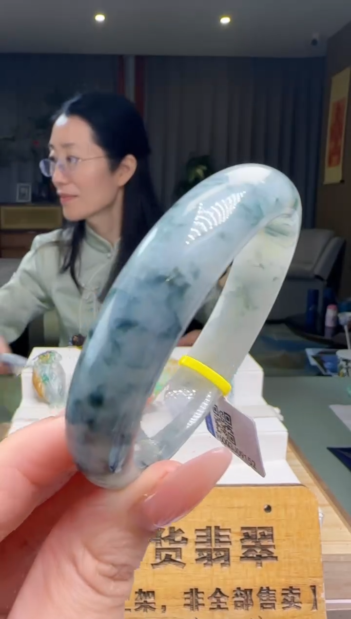 【闪购商品】翡翠手镯未镶嵌YJ@@960Q3J09152