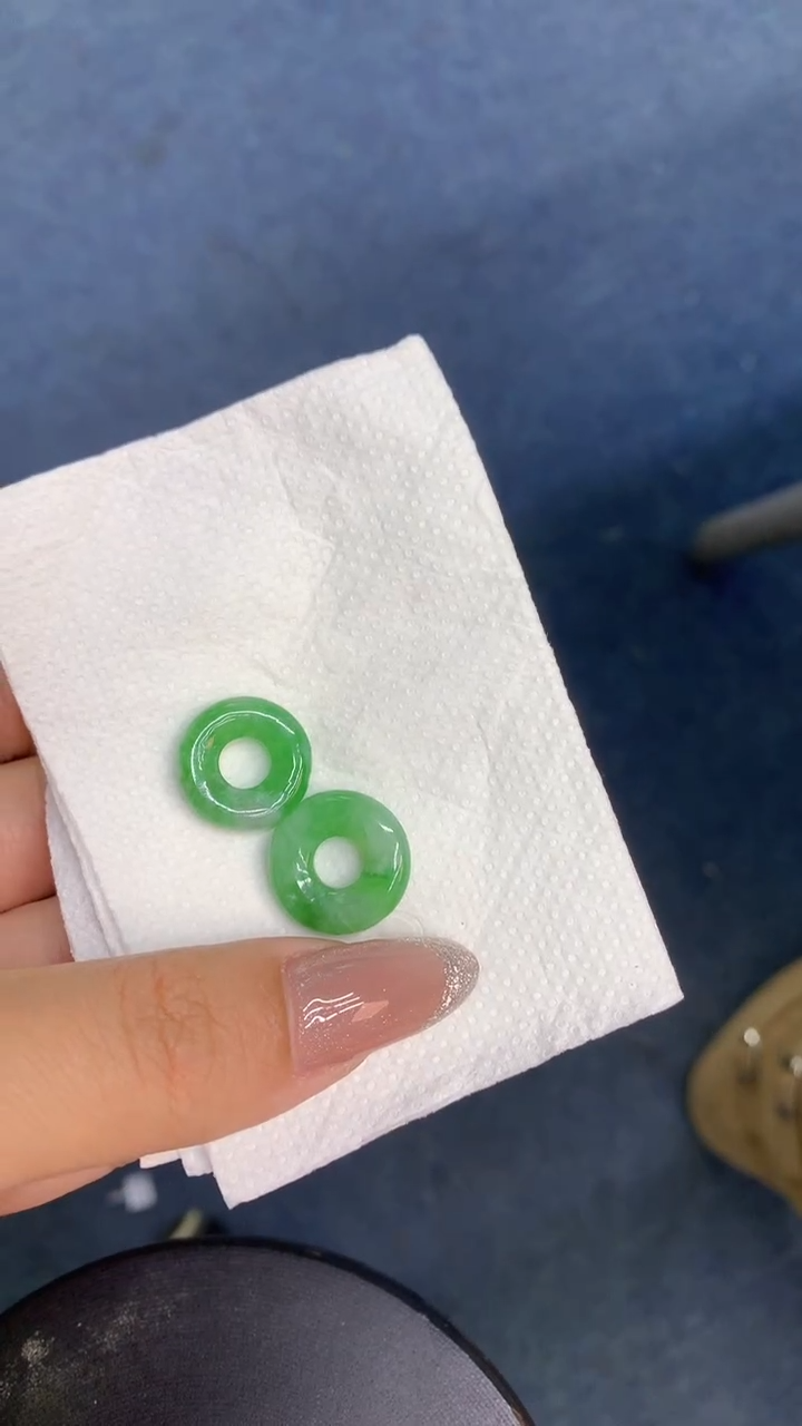 颈饰未镶嵌翡翠1