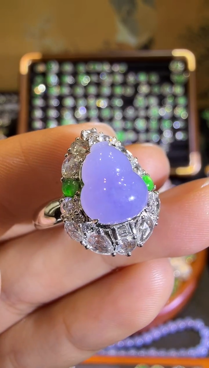 【闪购商品】翡翠戒指18K金镶嵌浓紫葫芦不封底